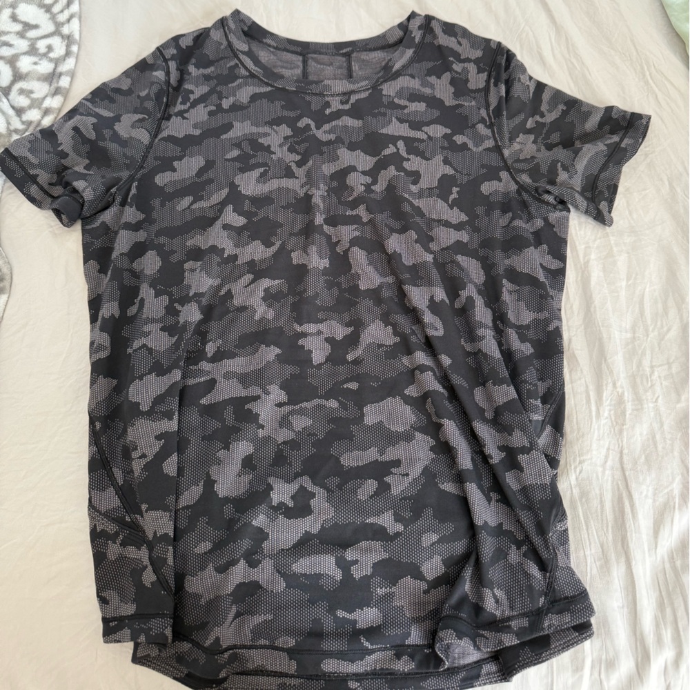 Lululemon Black and Gray Camo T-Shirt